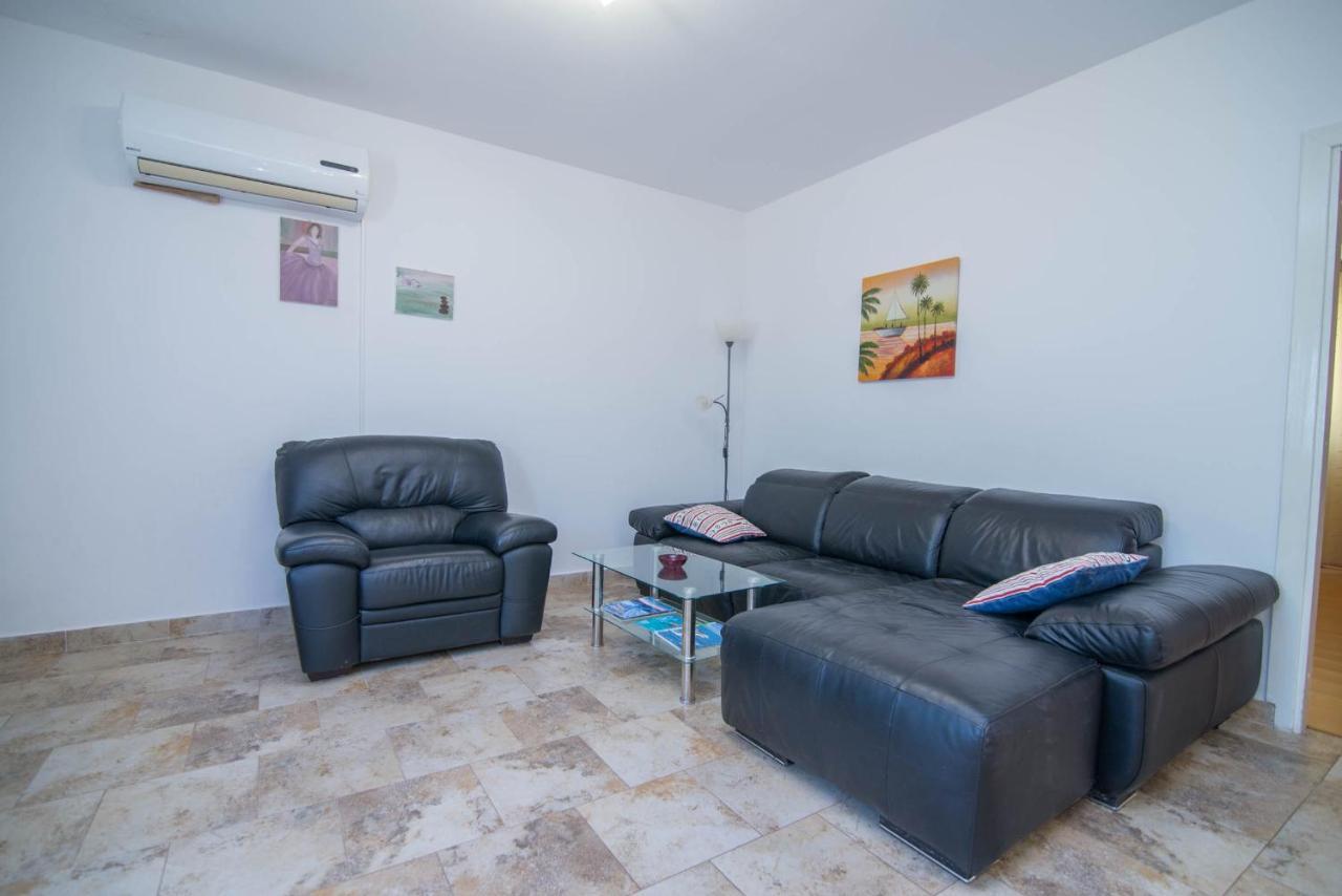 App Bonic Apartment Veli Losinj Bagian luar foto