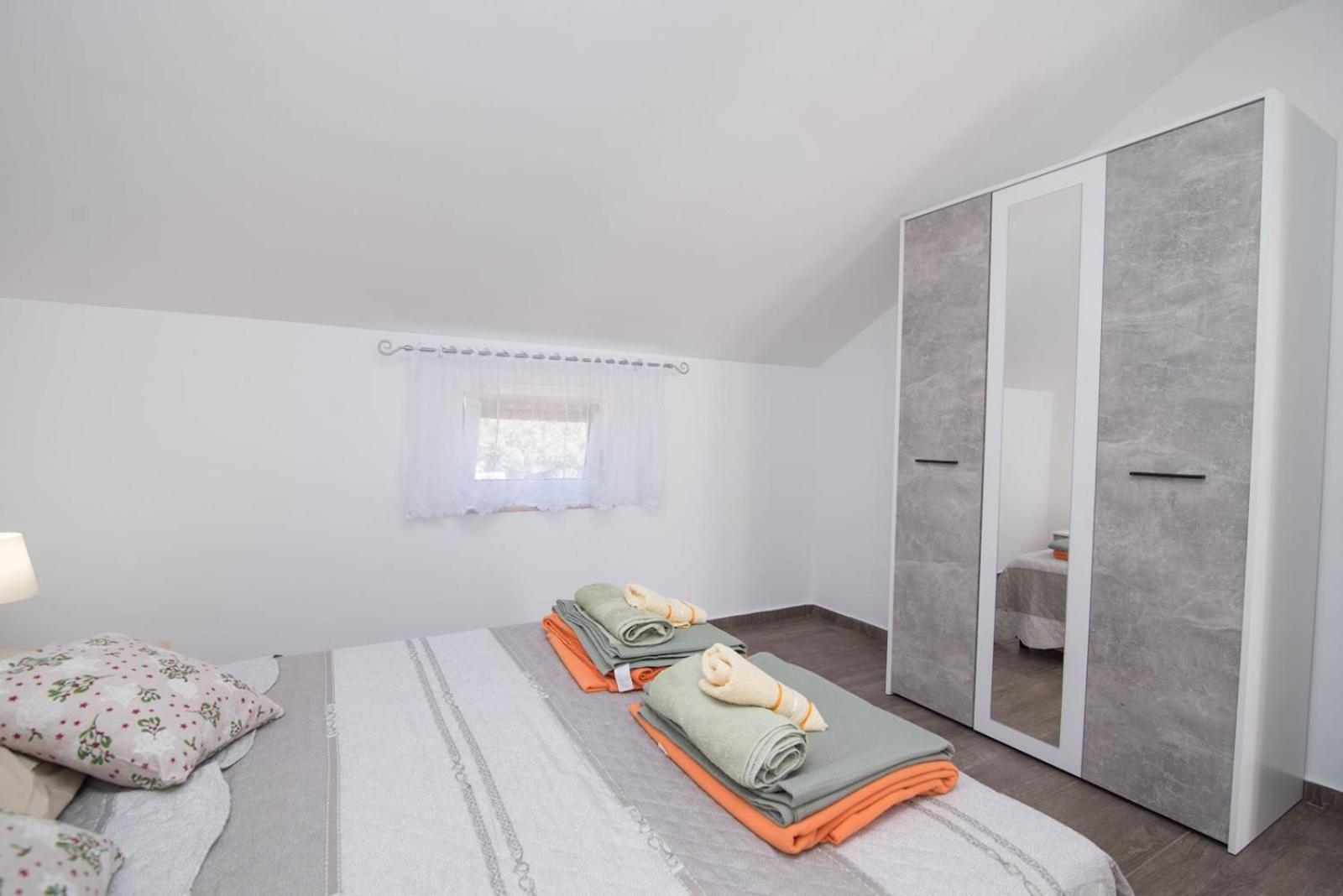 App Bonic Apartment Veli Losinj Bagian luar foto